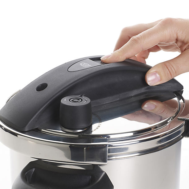 Lakeland 5.5L Pressure Cooker